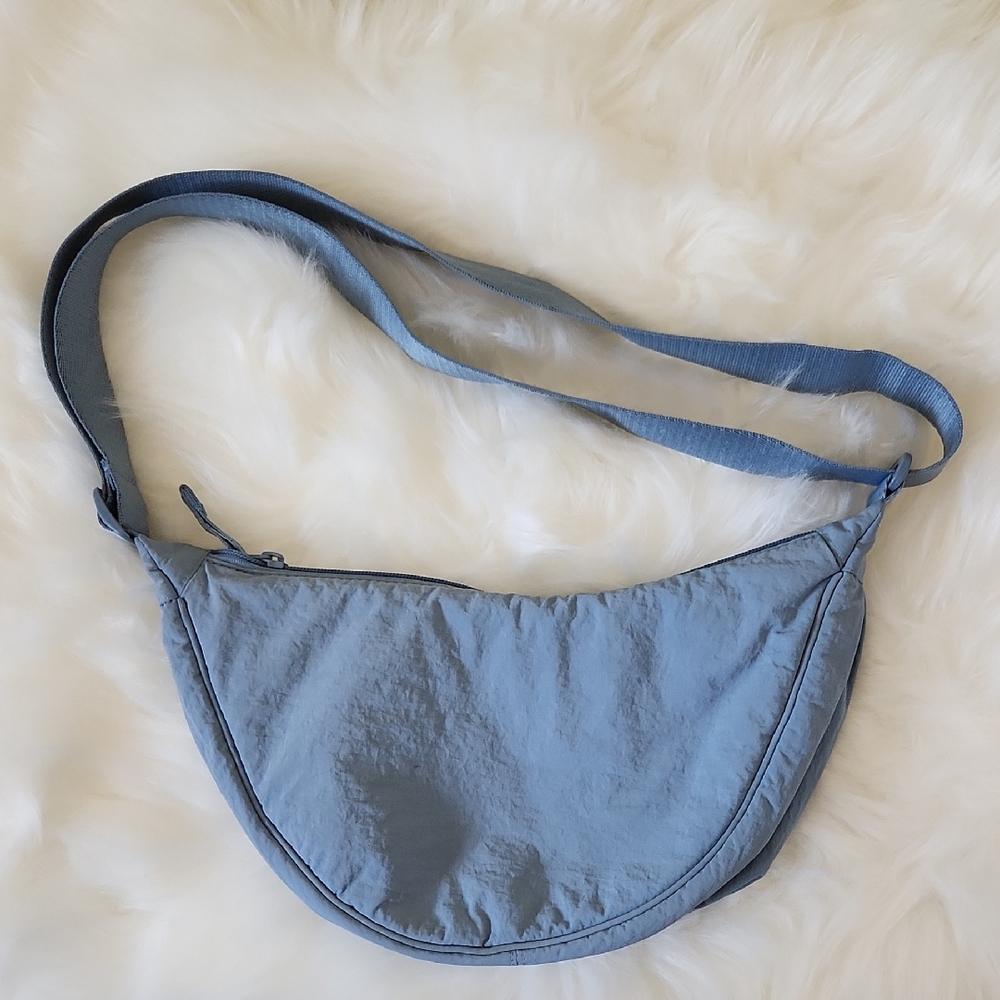 Uniqlo Round Mini Shoulder Bag Blue Unisex